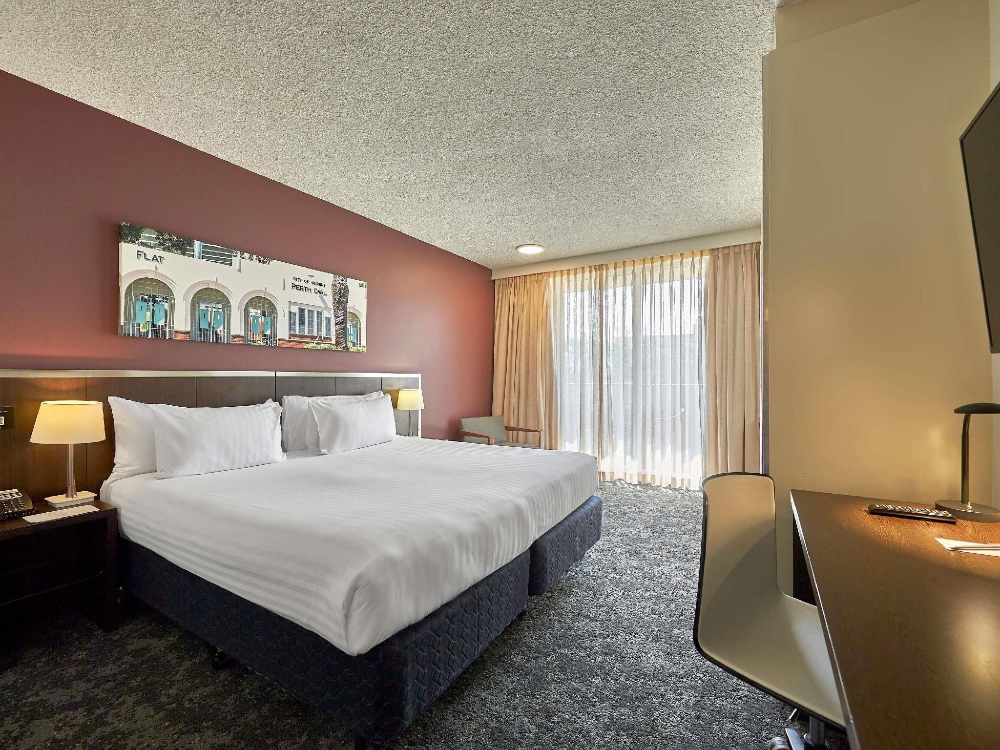 Superior King Room with balcony