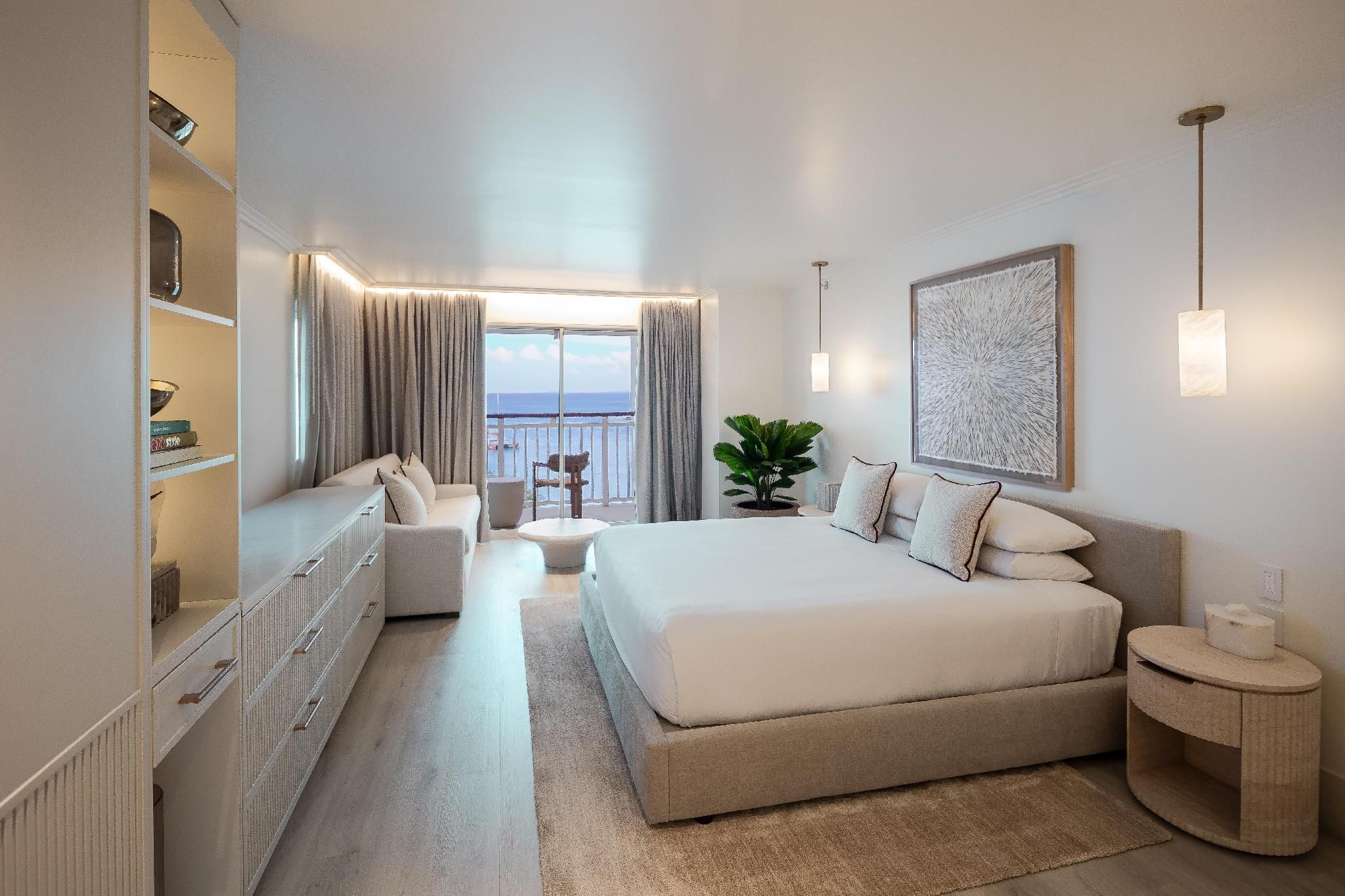 1 King Partial Oceanfront Deluxe With Balcony