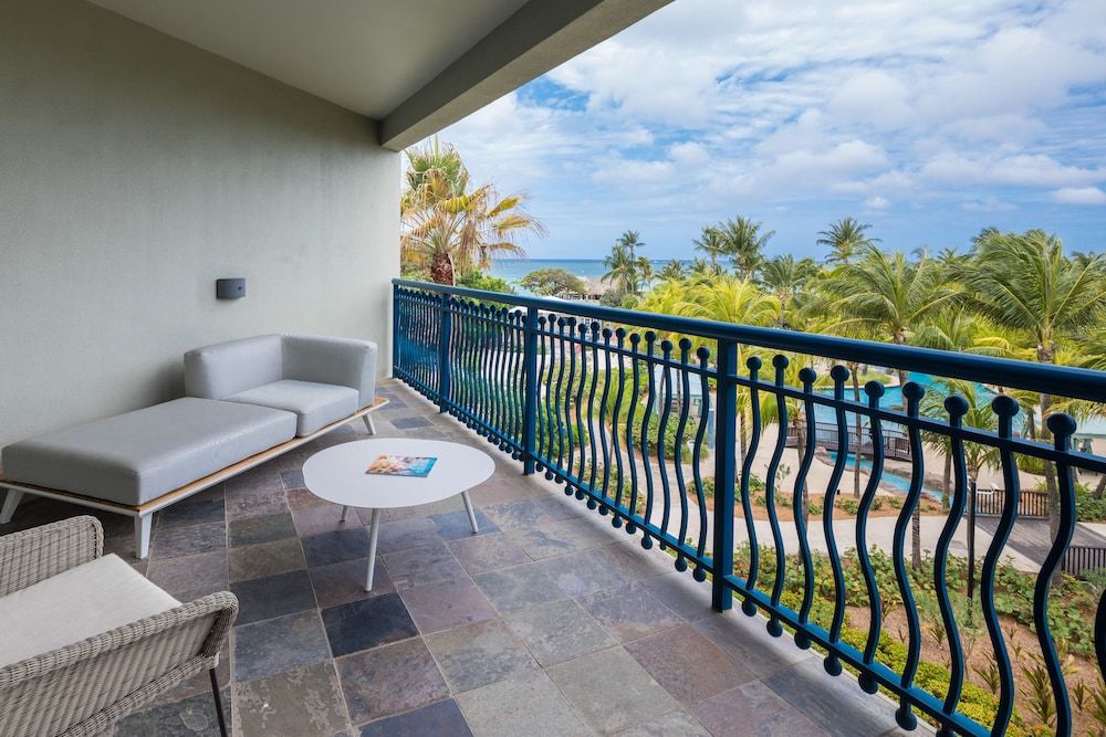 Premium Suite, 1 King Bed (Curacao Tower)