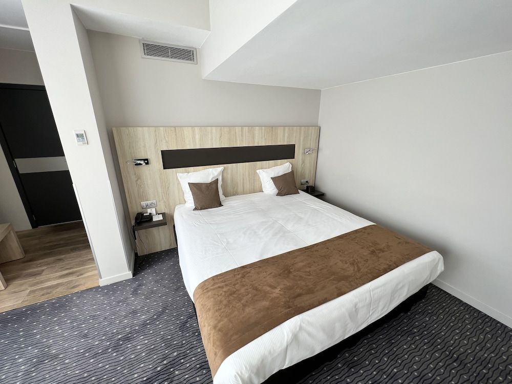 Best Western Hotel Royal Centre Standard Room, 1 Queen Bed, Non Smoking 14