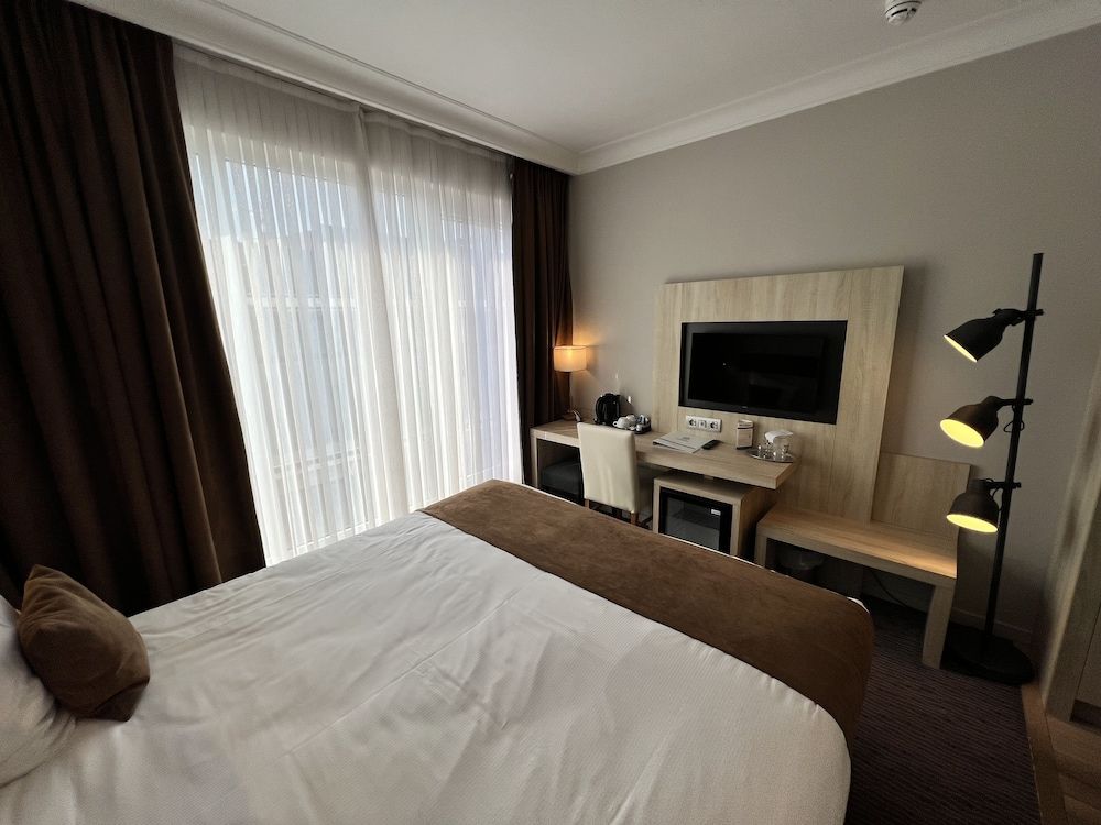 Best Western Hotel Royal Centre Standard Room, 1 Queen Bed, Non Smoking 13