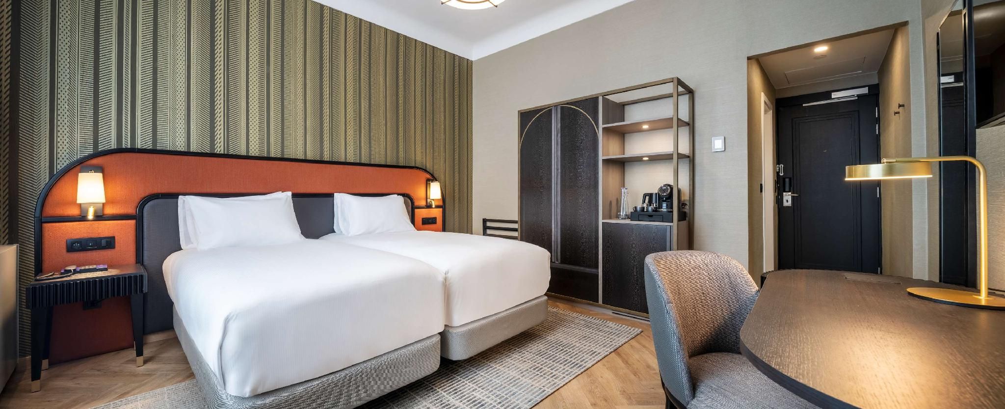 DoubleTree by Hilton Brussels City Twin Guest Room