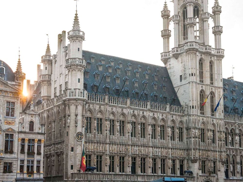 undefined Hotel Louise 3