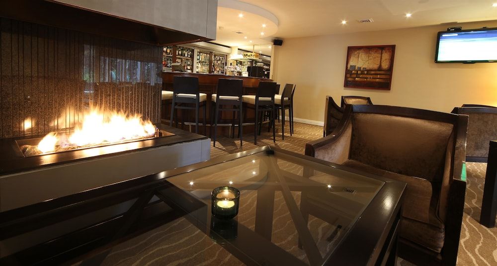 undefined Gresham Belson Hotel 8