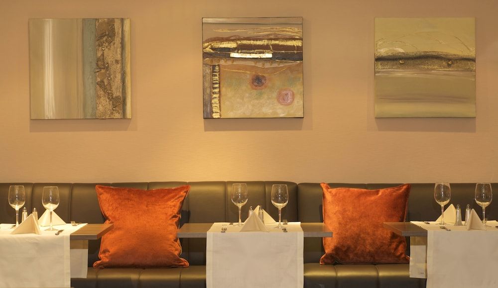 undefined Gresham Belson Hotel 9