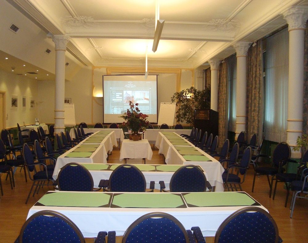 undefined Hotel Le Dome 9