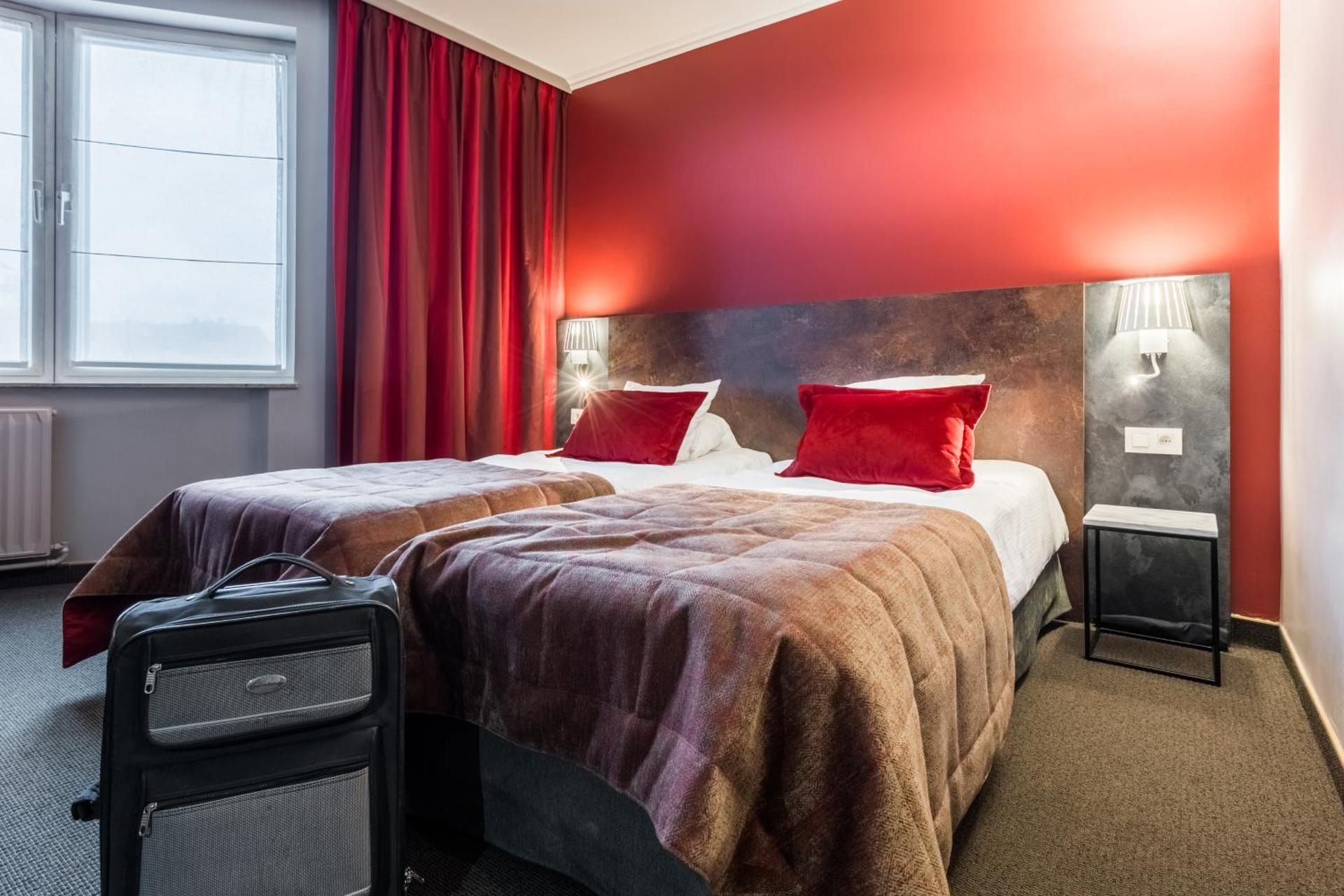 undefined Martin's Brussels EU 10