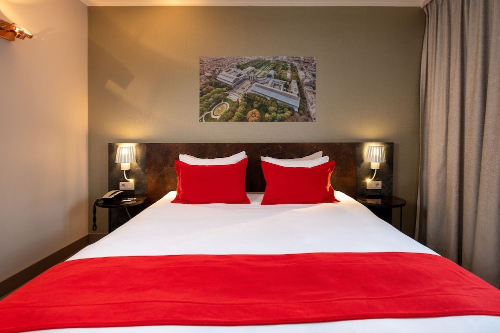 undefined Martin's Brussels EU 6