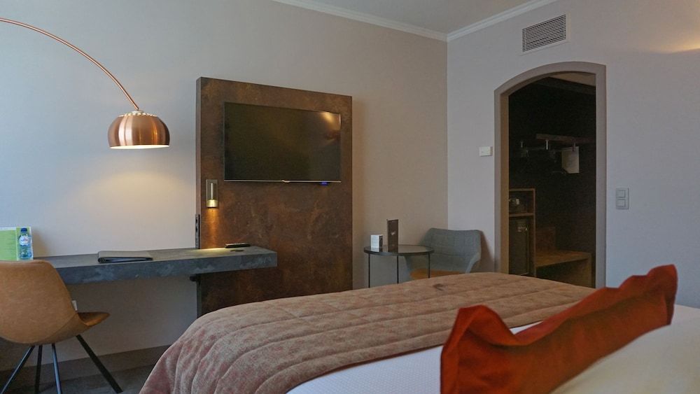 Martin's Brussels EU Classic Double or Twin Room 9