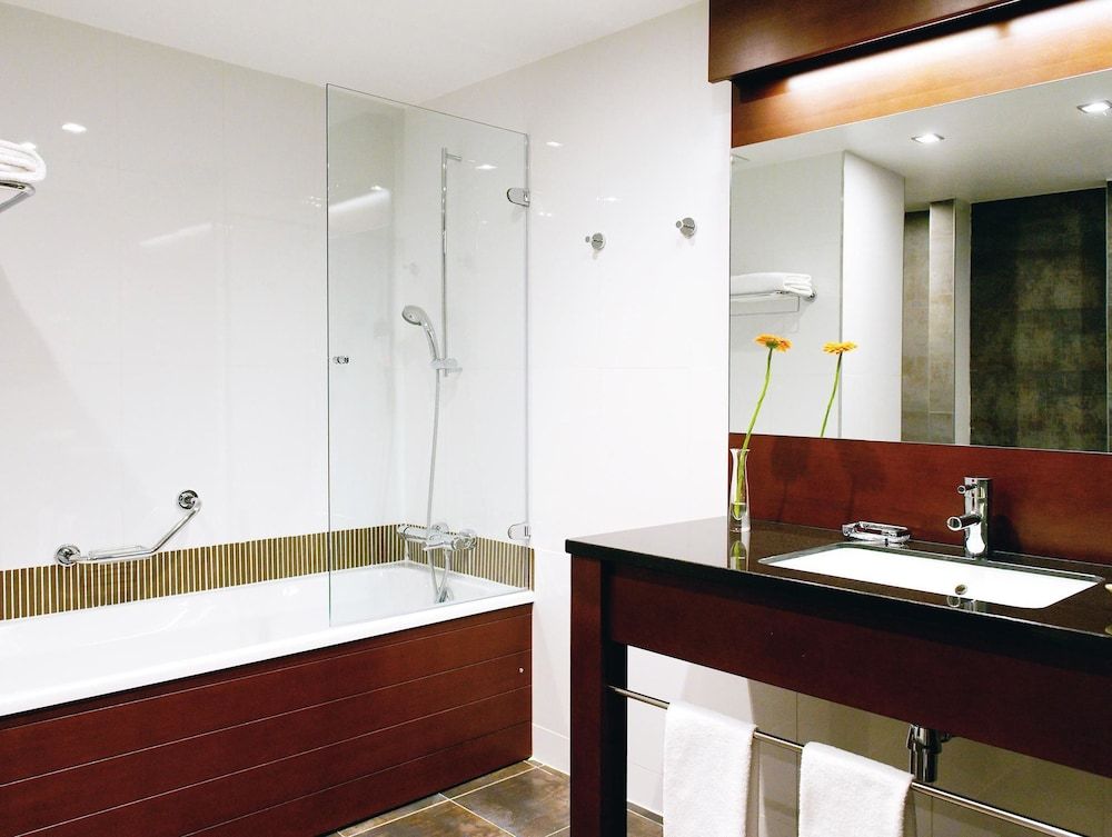 undefined New Hotel Charlemagne 9