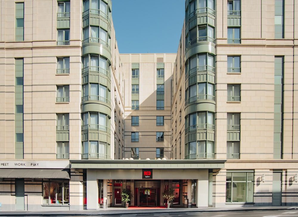 undefined Radisson RED Brussels 3