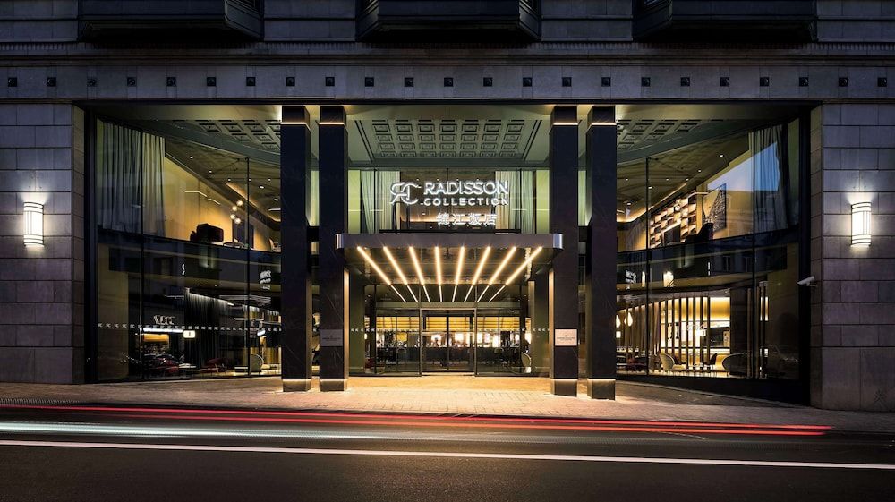 undefined Radisson Collection Grand Place Brussels 6