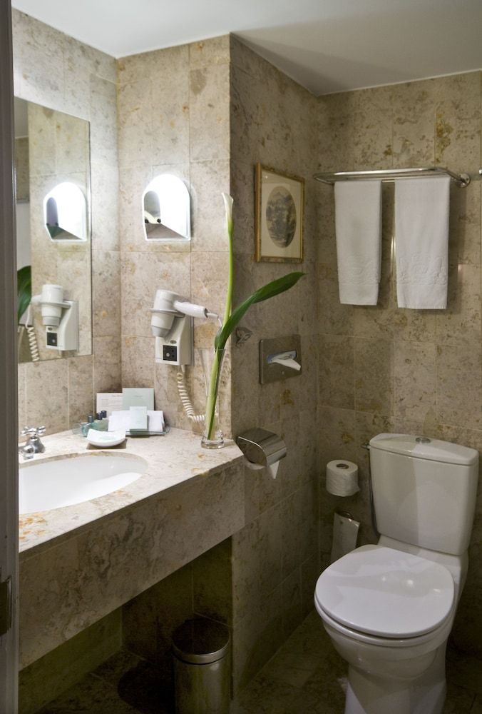 undefined Warwick Grand-Place Brussels 10