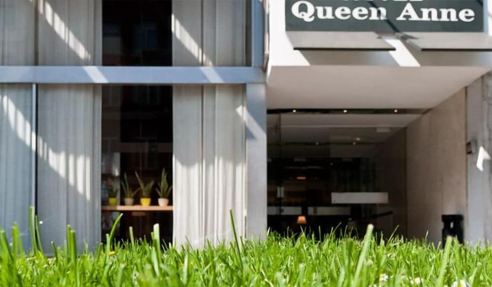 undefined Queen Anne Hotel 3