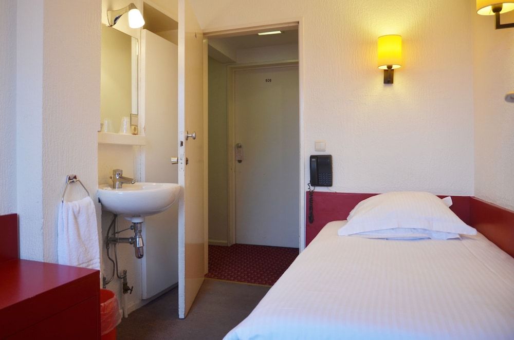 undefined Queen Anne Hotel 10