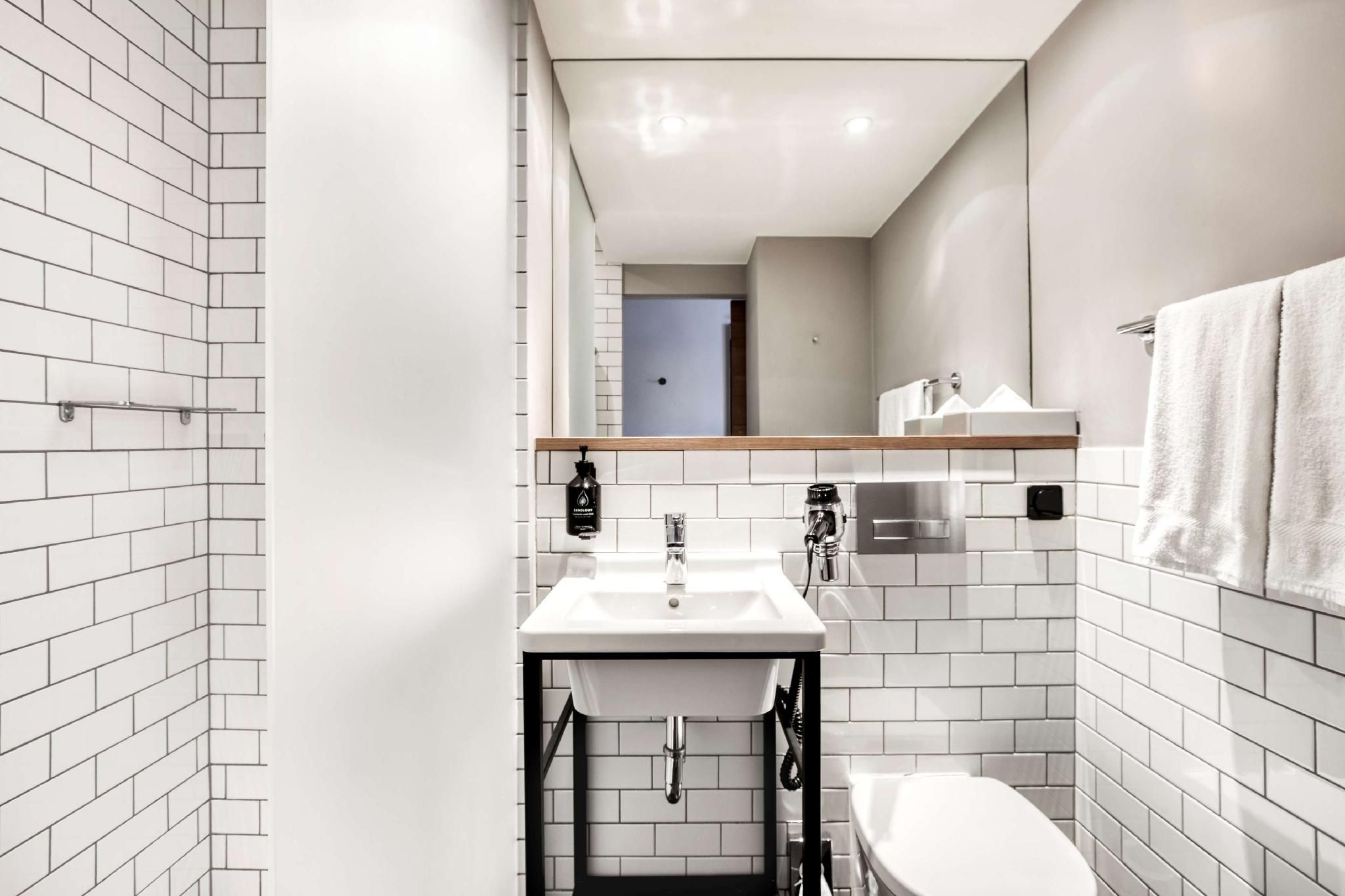 Penta Standard Twin Room