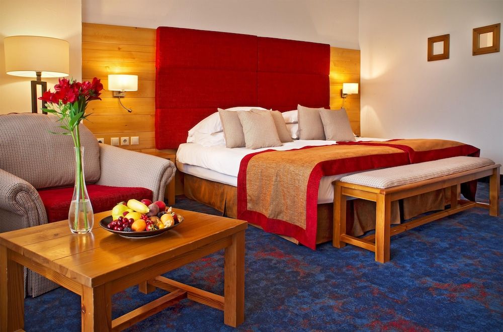 Standard Room, 1 King Bed, City View