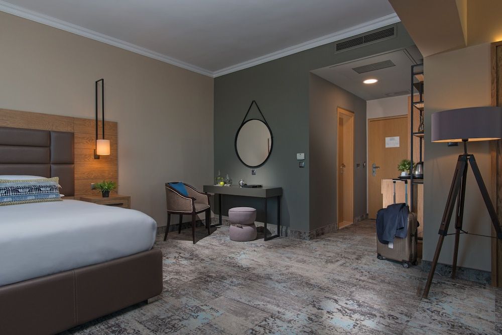 Expo Hotel Sofia Executive Suite 5