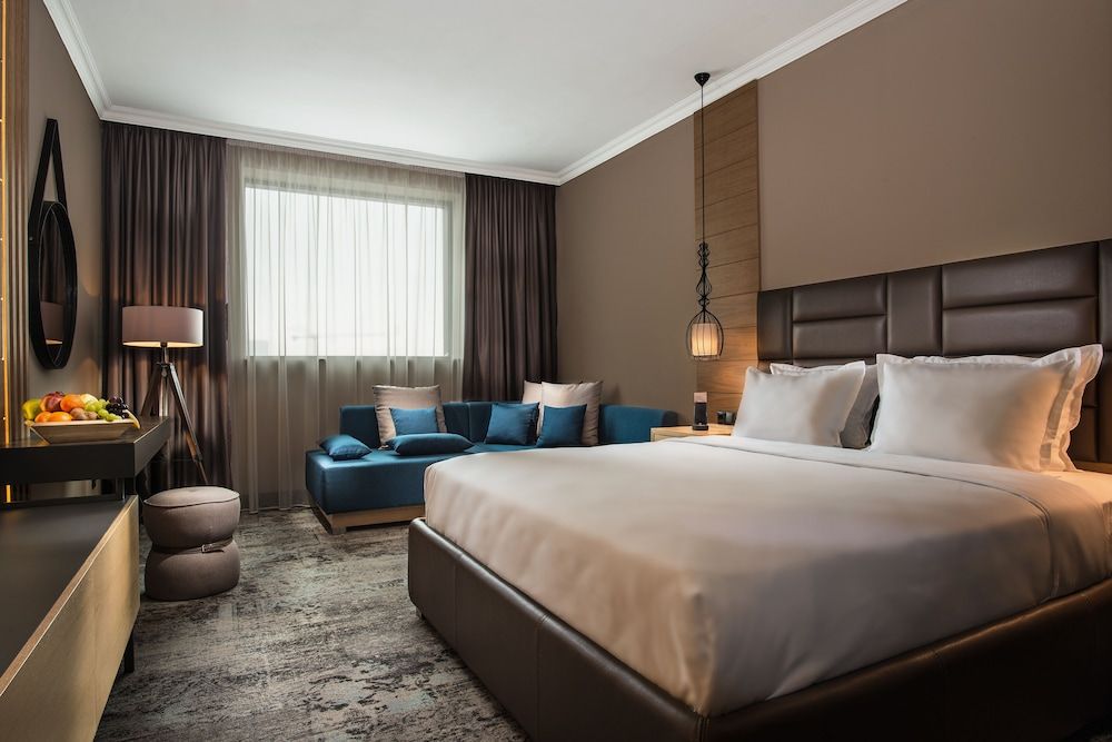 Expo Hotel Sofia Superior King Room 3