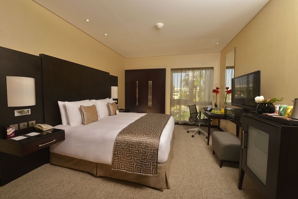 undefined Crowne Plaza Bahrain by IHG 9
