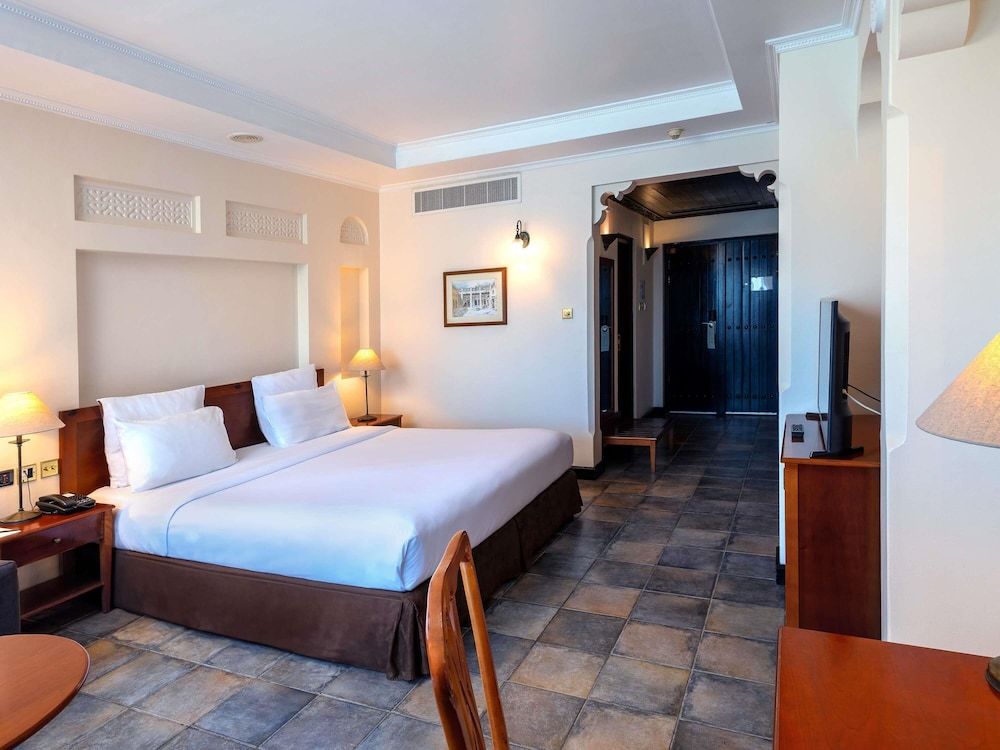 Superior Room, 1 King Bed, Balcony, Sea View