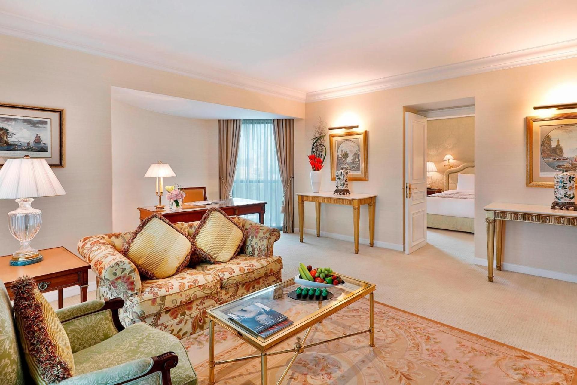 Executive Suite, Club lounge access, 1 Bedroom Executive Suite, 1 King