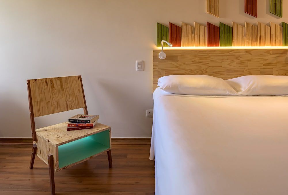 Standard Uma Cama Casal