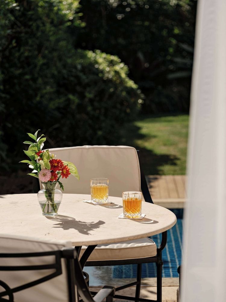 Junior Suite (Pool)