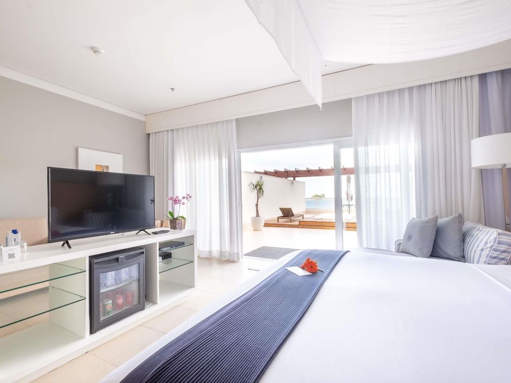 Sea Suite with 1 king size bed, sea view, terrace w/ outdoor bathtub, WIFI