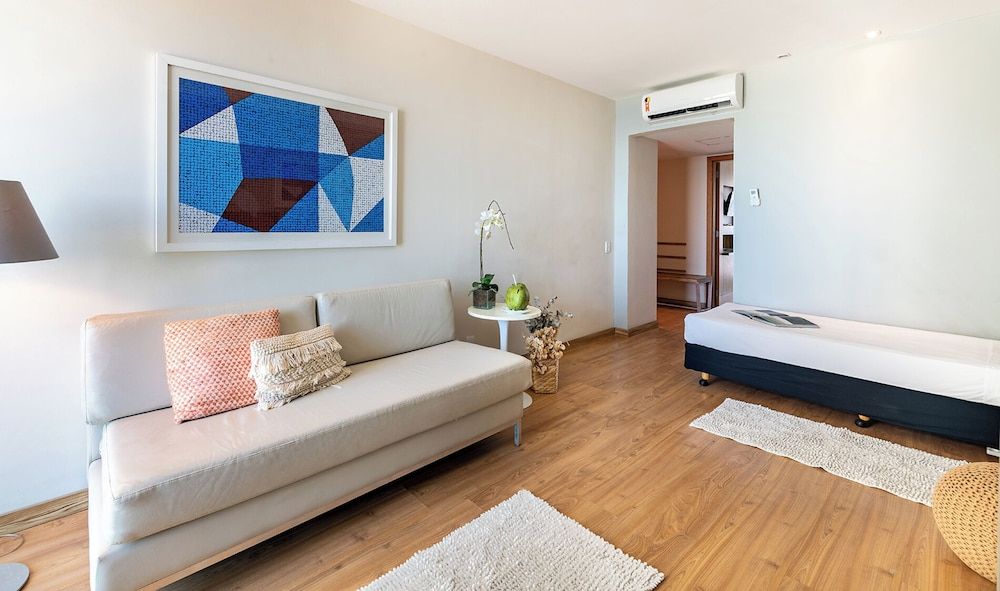 Suite, Beachside