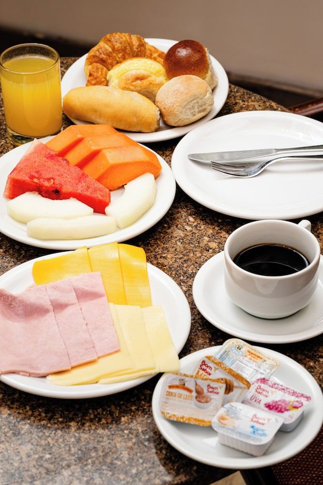 undefined Savoy Othon Lite 9