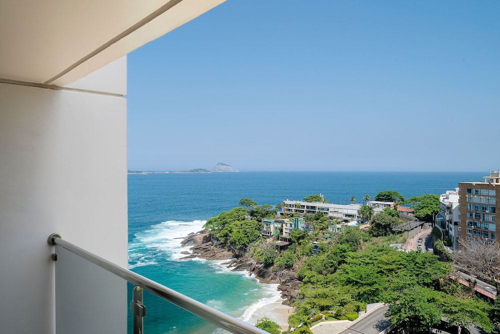 Family Suite, 1 Bedroom, Partial Ocean View