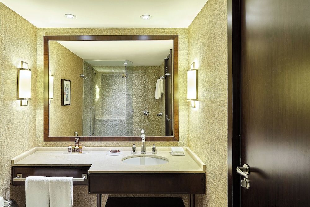 Sheraton Grand Rio Hotel & Resort Room, 1 King Bed, Partial Ocean View (Balcony) 6