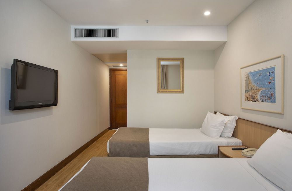 Windsor Plaza Copacabana Standard com 2 Camas de Solteiro