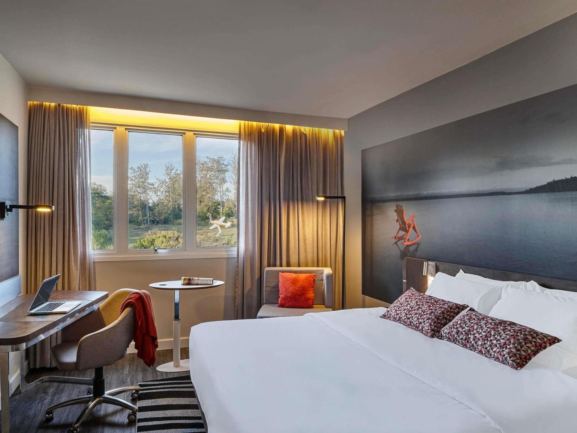 Superior Room with 1 King Size Bed