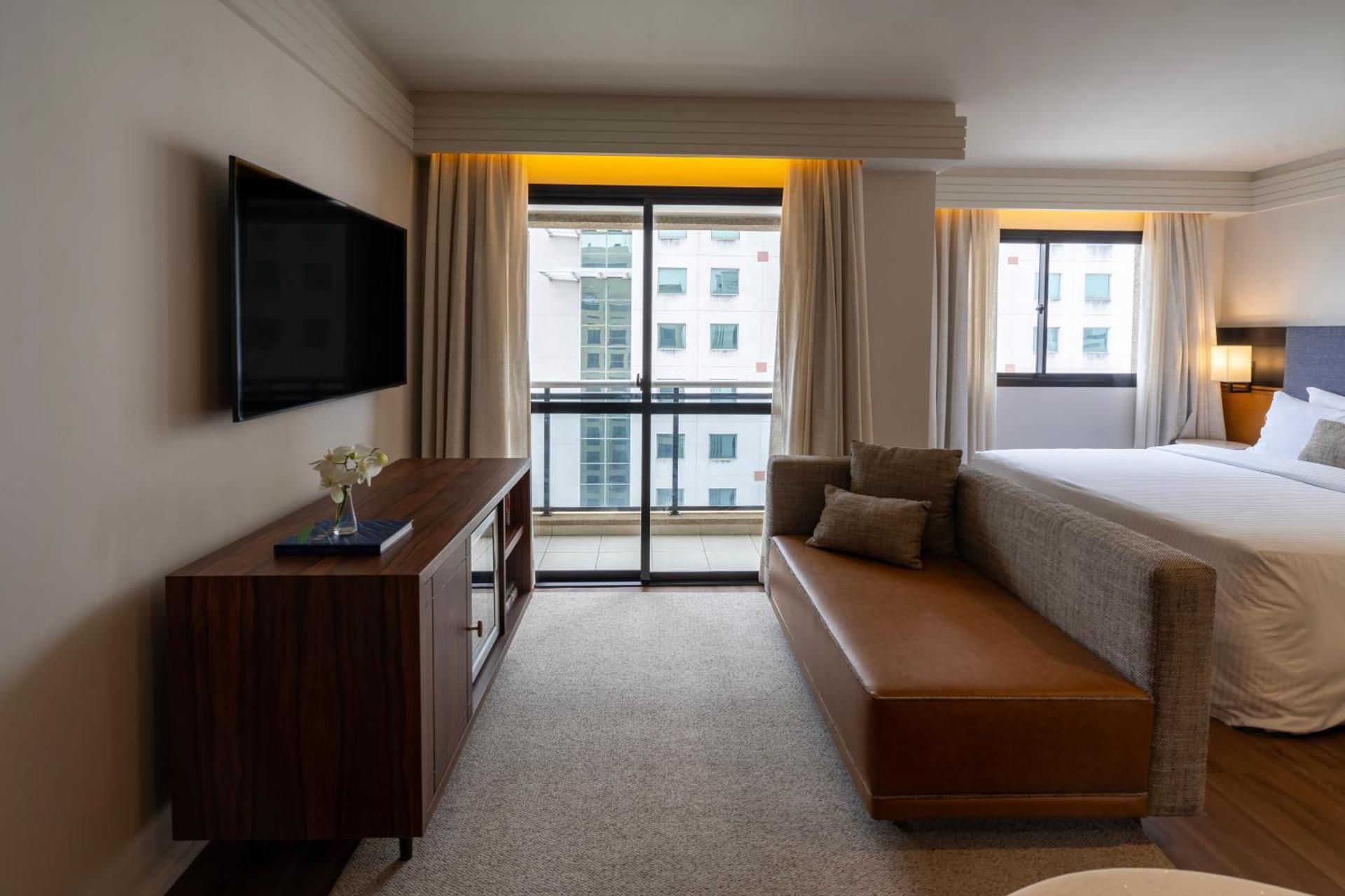 undefined Estanplaza International 8