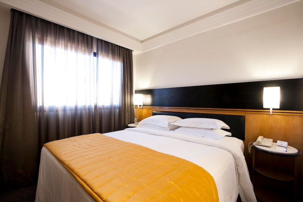undefined Estanplaza International 10
