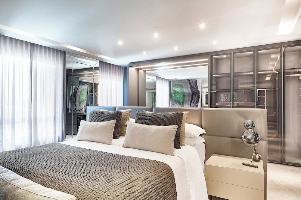 Suite, 1 King Bed, Non Smoking