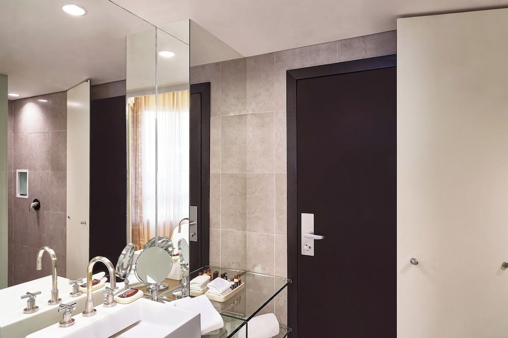 Sheraton Sao Paulo WTC Hotel Classic Room, 1 Queen Bed, Non Smoking 3