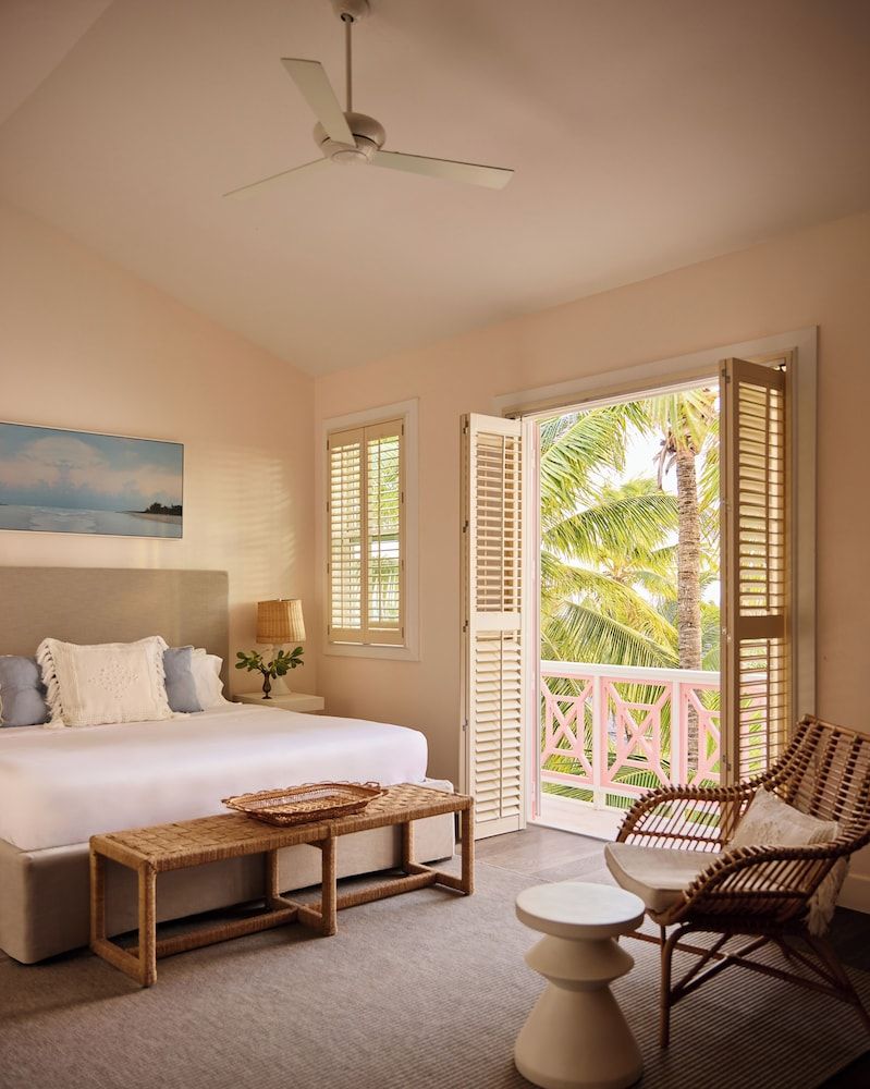 Coral Sands Inn & Cottages Sea Balcony Deluxe 5