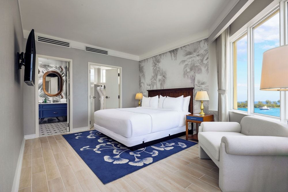 British Colonial - Nassau Premium Suite, Ocean View 4