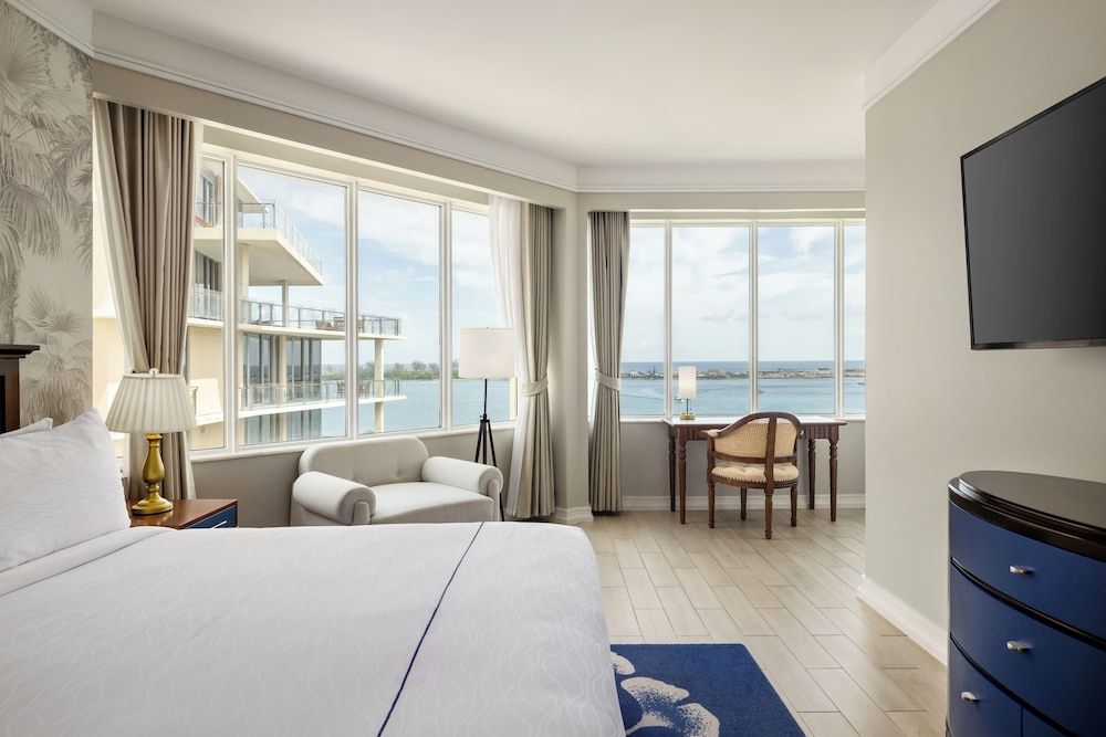 British Colonial - Nassau Premium Suite, Ocean View 3