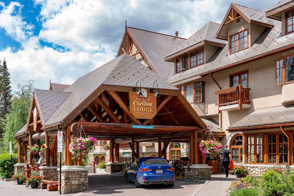 undefined Banff Caribou Lodge and Spa 4