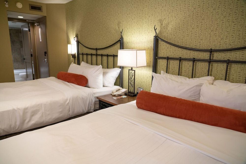 undefined Banff Caribou Lodge and Spa 4