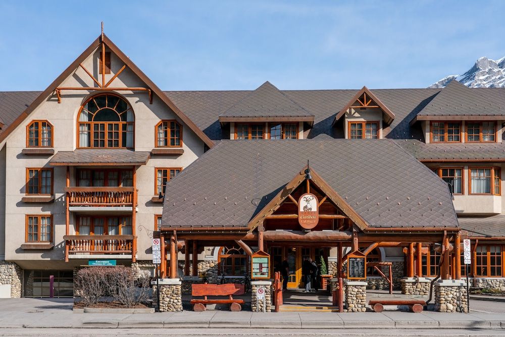 undefined Banff Caribou Lodge and Spa 8