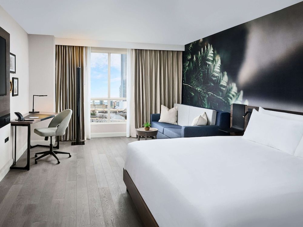 undefined Novotel Toronto Centre