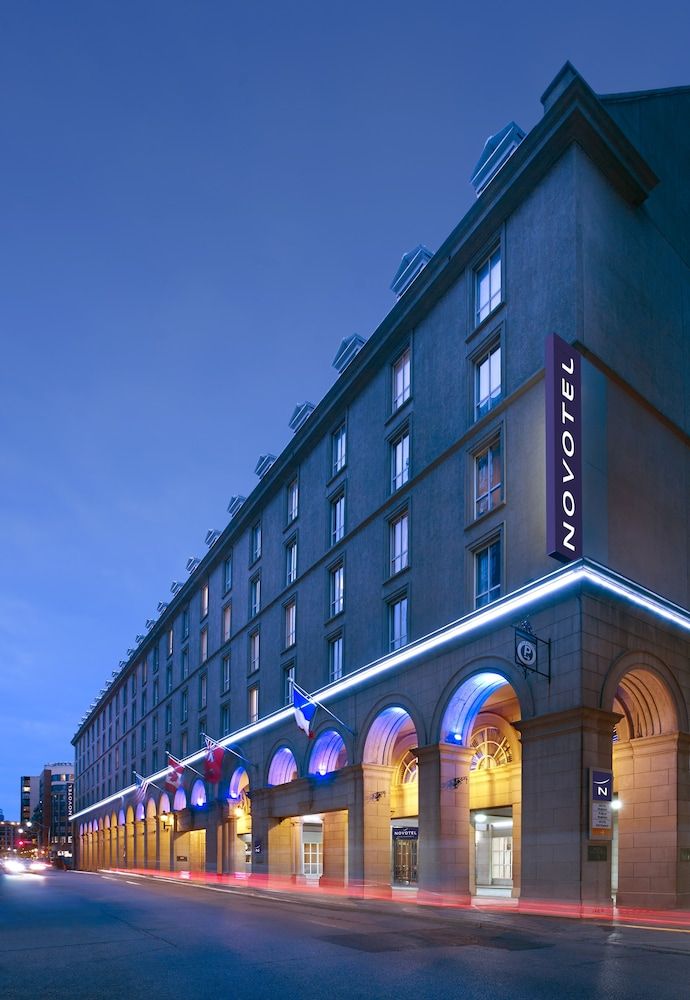 undefined Novotel Toronto Centre 6