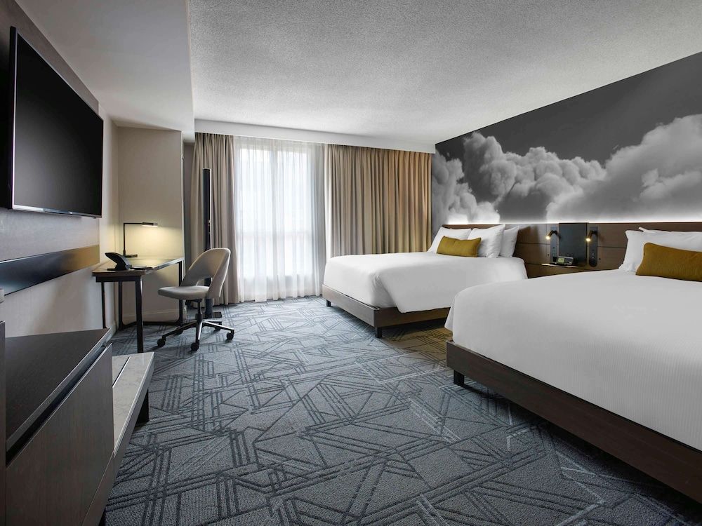undefined Novotel Toronto Centre 9