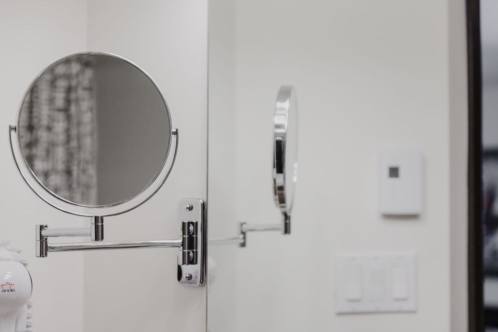 Hotel Le Littoral Panoramic Room, 1 Queen Bed, River View (Private Balcony) 4