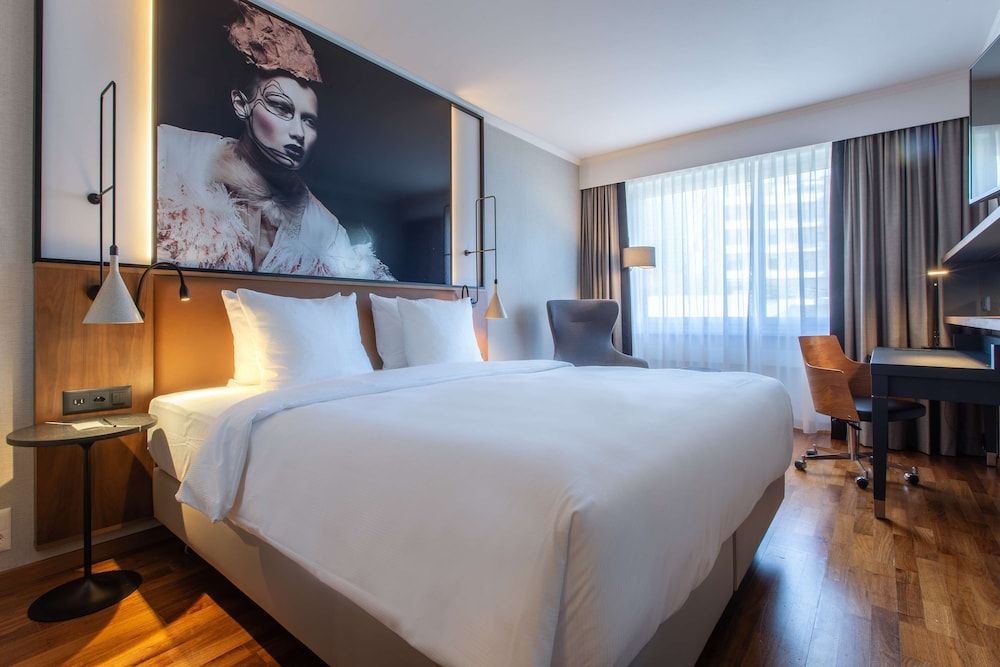 undefined Radisson Blu Hotel, Basel 10